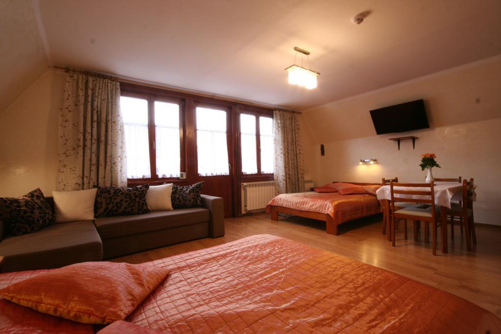 Willa Dewajtis Bed & Breakfast Zakopane Phòng bức ảnh
