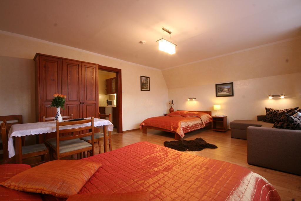 Willa Dewajtis Bed & Breakfast Zakopane Phòng bức ảnh