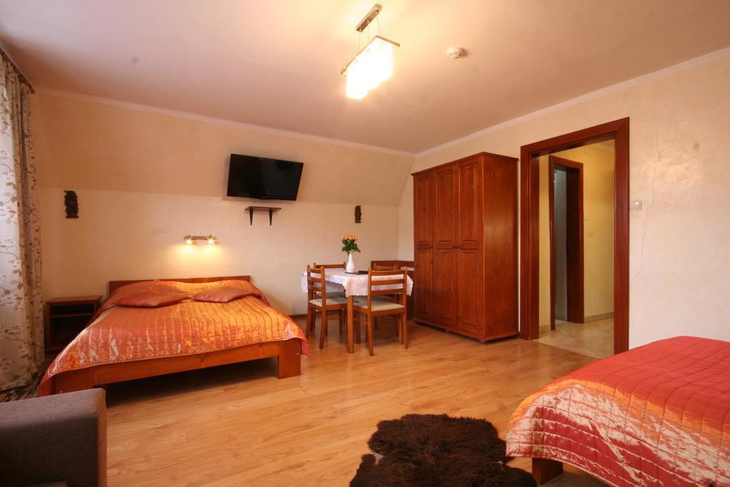 Willa Dewajtis Bed & Breakfast Zakopane Phòng bức ảnh