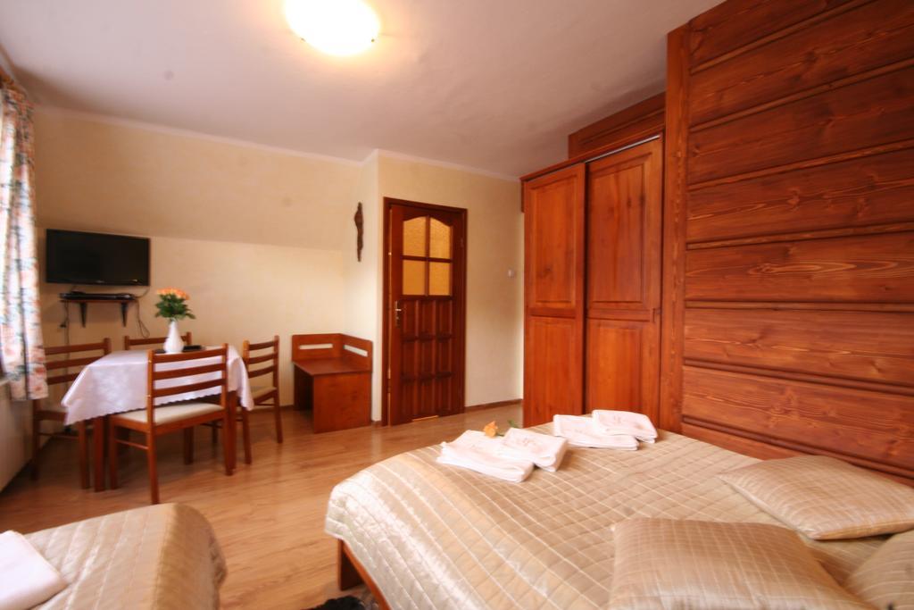 Willa Dewajtis Bed & Breakfast Zakopane Phòng bức ảnh