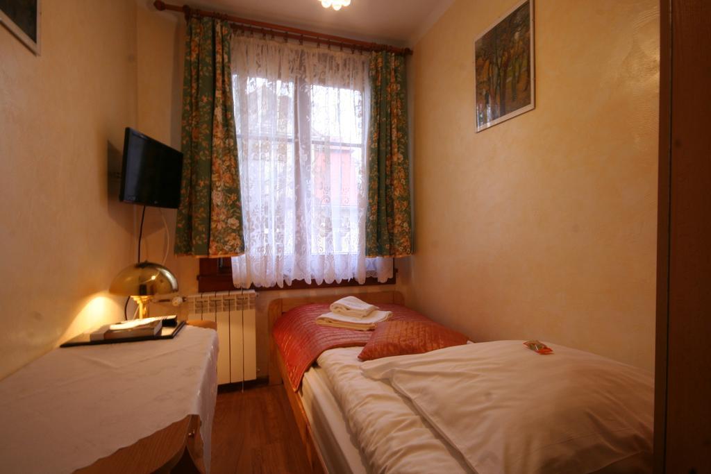 Willa Dewajtis Bed & Breakfast Zakopane Phòng bức ảnh