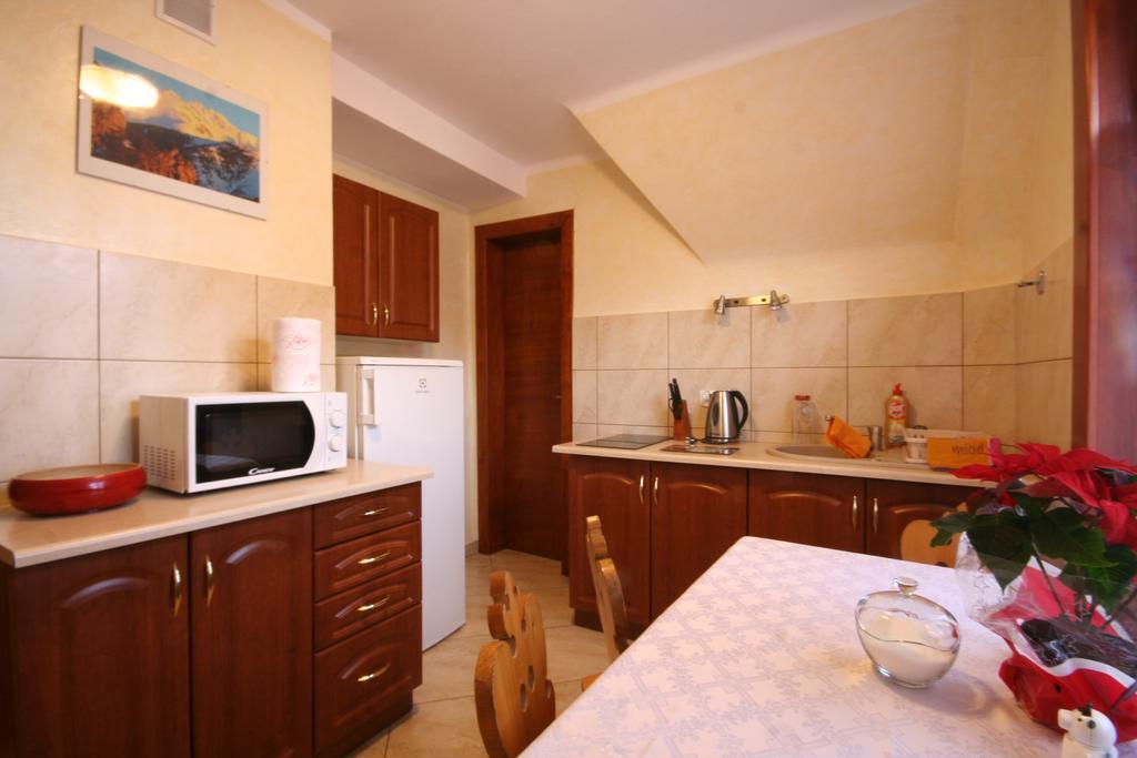Willa Dewajtis Bed & Breakfast Zakopane Phòng bức ảnh
