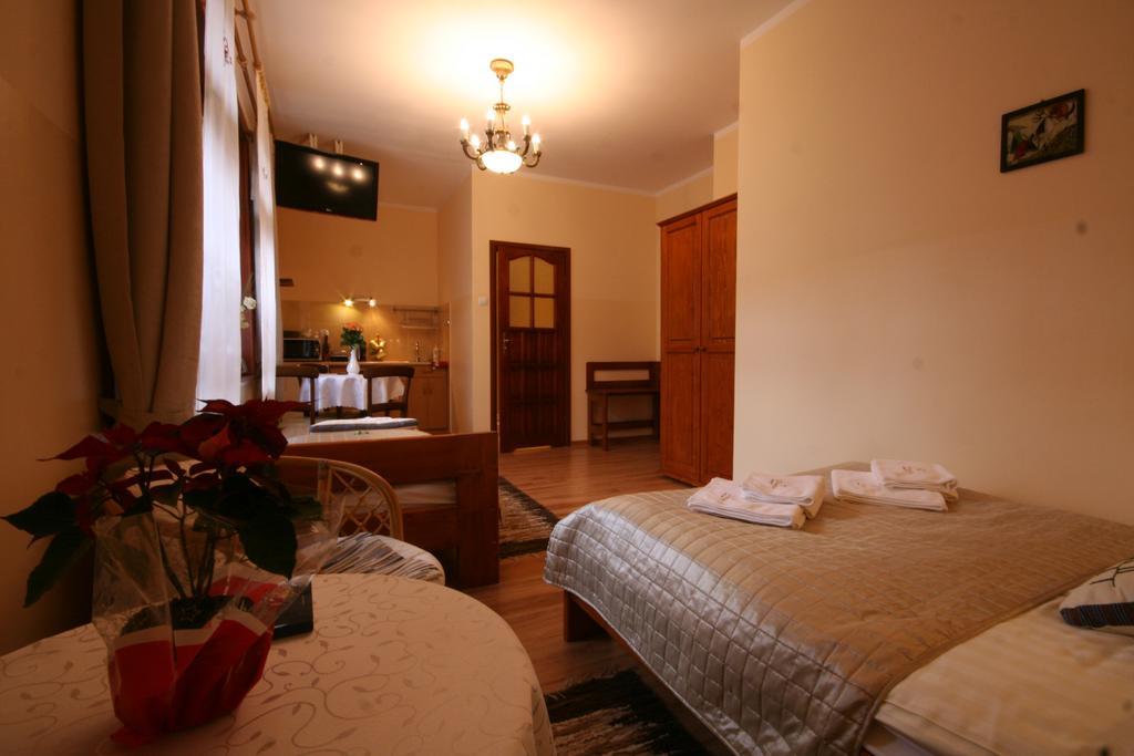 Willa Dewajtis Bed & Breakfast Zakopane Phòng bức ảnh